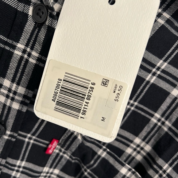 Levi's Women’s Relaxed Fit Black And White Flannel Button Down Size M - Picture 7 of 7